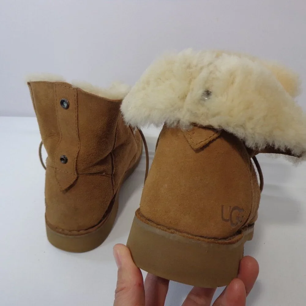 UGG Women's Quincy Brown Suede‎ Lace Up Winter Foldable Ankle Boots Size US 7
